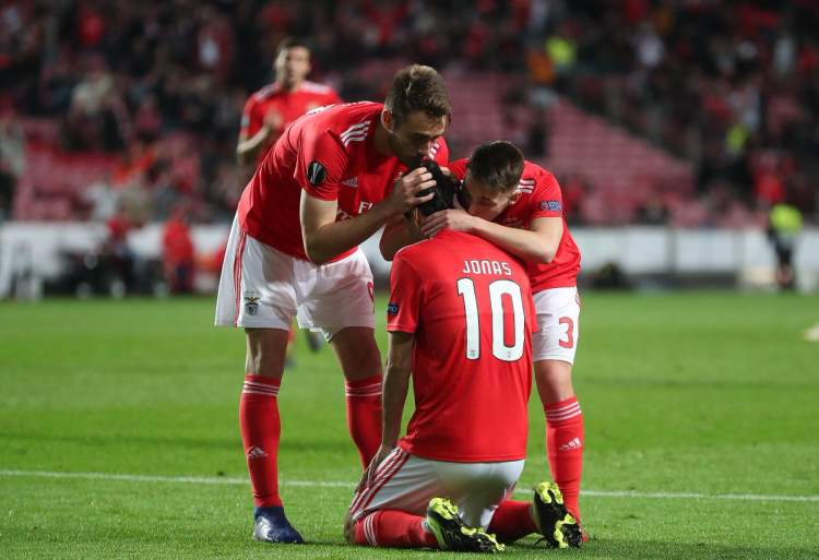 米兰体育入口-重磅！北京国安关键时刻内部沟通门兴格拉德巴赫围绕欧联战术微调，风云突变瓦伦西亚今晨篮板制胜(国安今天直播视频)